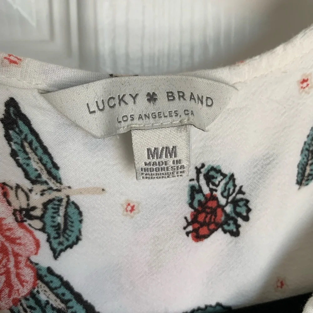 Lucky Brand White Rose Floral Long Sleeve Blouse, size M - Picture 2 of 8